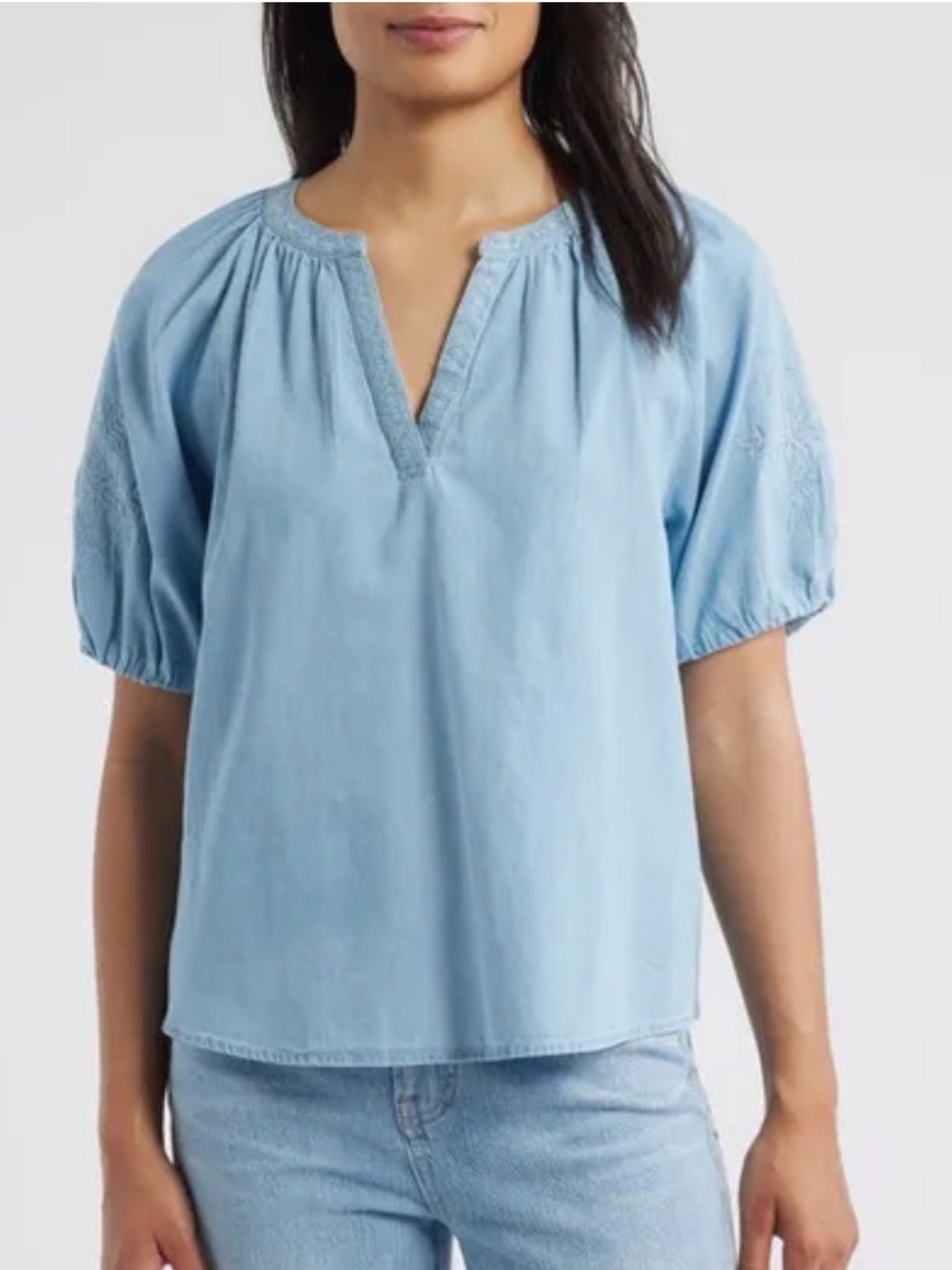 Beachlunchlounge | Embroidered Puff Sleeve Popover Chambray Blouse | Size Large